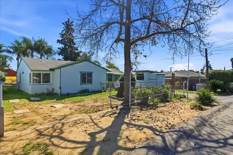 Exterior - 214 Summit Ave, Fallbrook, CA 92028 photo 8 of 9