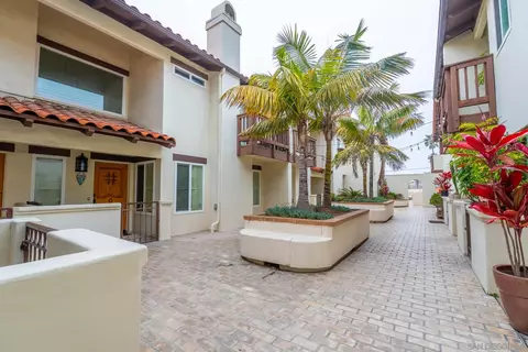 Exterior - 175 Maple Ave #4, Carlsbad, CA 92008 photo 8 of 14