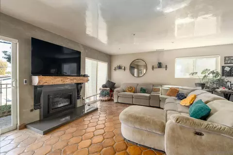 Living - 175 Maple Ave #4, Carlsbad, CA 92008 photo 2 of 2