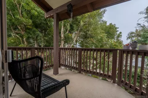 Exterior - 175 Maple Ave #4, Carlsbad, CA 92008 photo 3 of 14