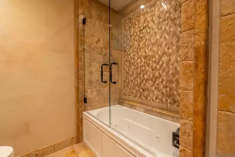 Bath - 175 Maple Ave #4, Carlsbad, CA 92008 photo 4 of 6
