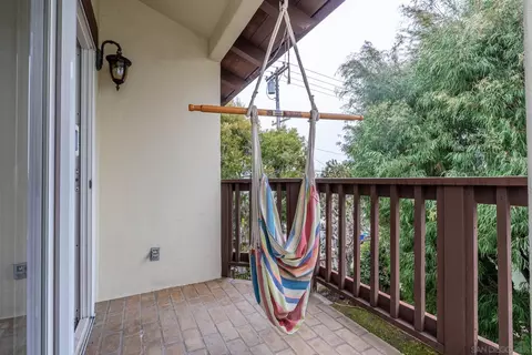 Exterior - 175 Maple Ave #4, Carlsbad, CA 92008 photo 4 of 14