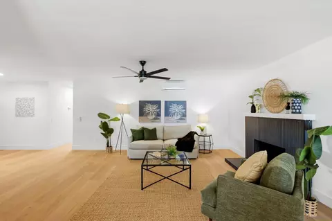 Living - 646 Barsby St, Vista, CA 92084 photo 2 of 6