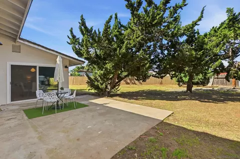 Exterior - 646 Barsby St, Vista, CA 92084 photo 6 of 7