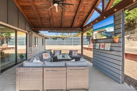Exterior - 168 Carey Rd, Oceanside, CA 92054 photo 5 of 10