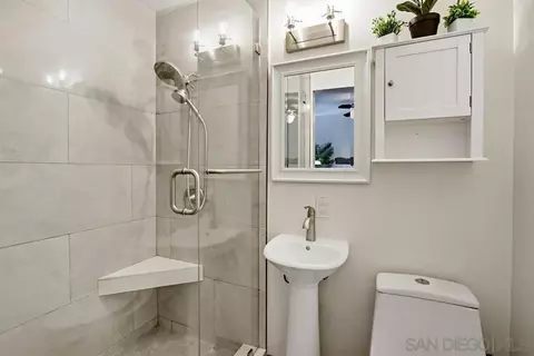 Bath - 11038 Larkridge St, Santee, CA 92071 photo 1 of 2