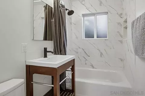 Bath - 11038 Larkridge St, Santee, CA 92071 photo 2 of 2