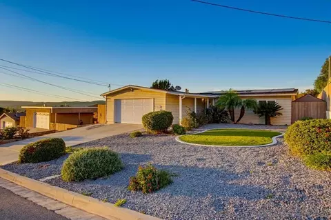 Exterior - 11038 Larkridge St, Santee, CA 92071 photo 2 of 10