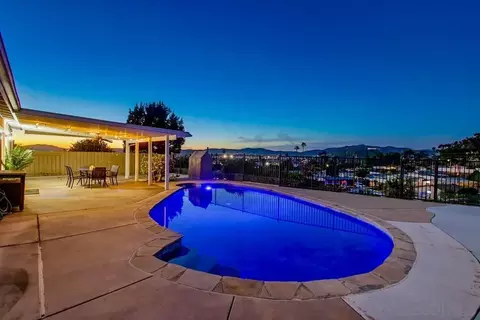 11038 Larkridge St, Santee, CA 92071