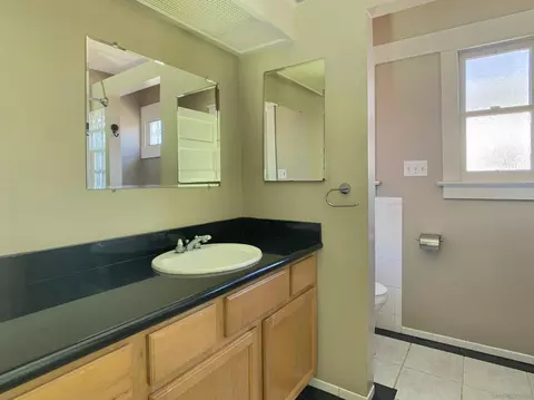 Bath - 4193 4th Ave, San Diego, CA 92103 photo 1 of 1