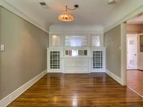 Living - 4193 4th Ave, San Diego, CA 92103 photo 5 of 9