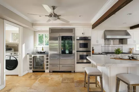 Kitchen - 16462 Martincoit Rd, Poway, CA 92064 photo 4 of 7