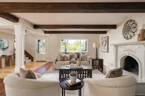 Living - 16462 Martincoit Rd, Poway, CA 92064 photo 1 of 3