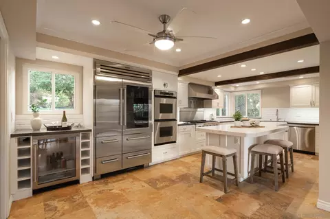Kitchen - 16462 Martincoit Rd, Poway, CA 92064 photo 3 of 7
