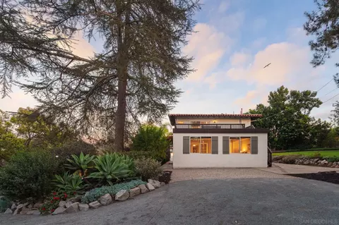 Exterior - 16462 Martincoit Rd, Poway, CA 92064 photo 3 of 7