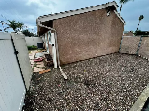Exterior - 655 E Washington Ave #J, El Cajon, CA 92020 photo 4 of 7