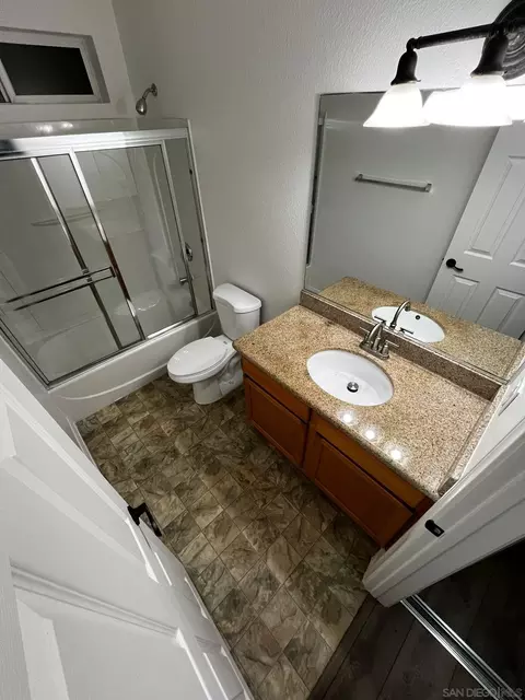 Bath - 2360 Paseo De Laura #1, Oceanside, CA 92056 photo 1 of 1