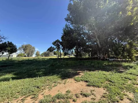 2055 Riviera Dr #195, Vista, CA 92084