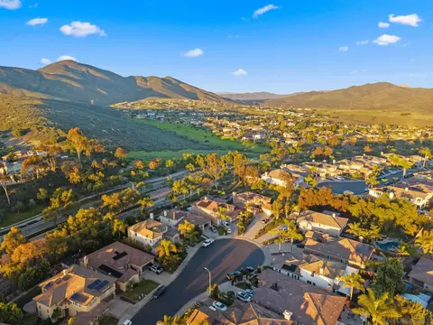 View/Area - 732 N Fox Run Pl, Chula Vista, CA 91914 photo 2 of 7
