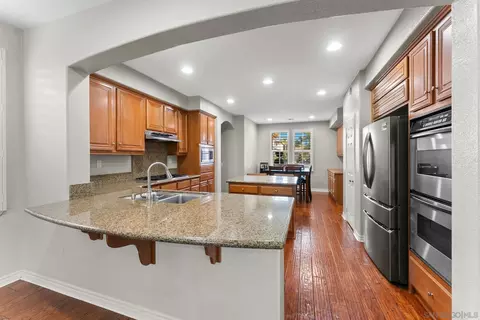 Kitchen - 732 N Fox Run Pl, Chula Vista, CA 91914 photo 2 of 2