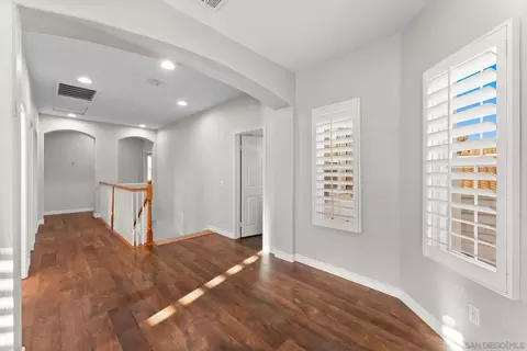 Entry Way - 732 N Fox Run Pl, Chula Vista, CA 91914 photo 2 of 3