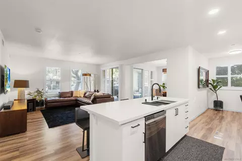 8233 Station Village Ln #2117, San Diego, CA 92108