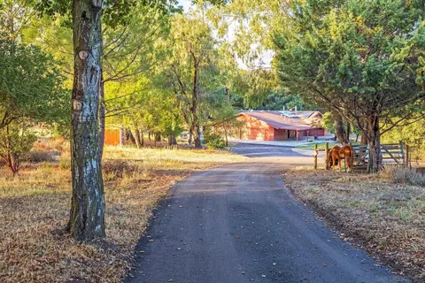 3280 Black Oak Ln, Julian, CA 92036