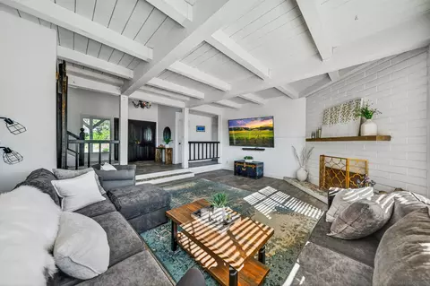 Living - 5930 Camino Baja Cerro, Fallbrook, CA 92028 photo 4 of 6