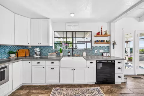 Kitchen - 5930 Camino Baja Cerro, Fallbrook, CA 92028 photo 4 of 6