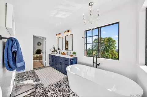 Bath - 5930 Camino Baja Cerro, Fallbrook, CA 92028 photo 5 of 6