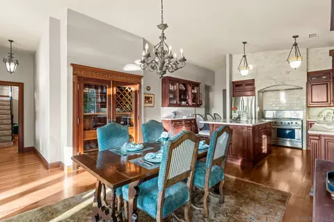 Dining - 2061 Seaview Ave, Del Mar, CA 92014 photo 3 of 8