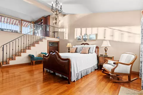 Bedroom - 2061 Seaview Ave, Del Mar, CA 92014 photo 1 of 8