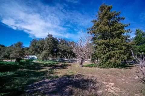 Exterior - 2570 Live Oaks Trl, Boulevard, CA 91905 photo 16 of 19