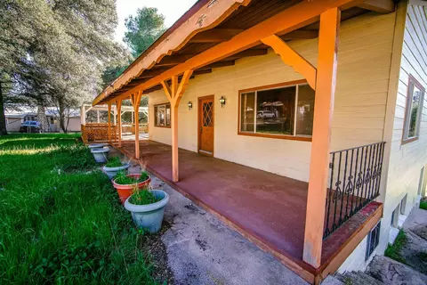 Exterior - 2570 Live Oaks Trl, Boulevard, CA 91905 photo 7 of 19