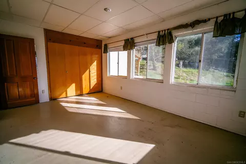 Bedroom - 2570 Live Oaks Trl, Boulevard, CA 91905 photo 5 of 5