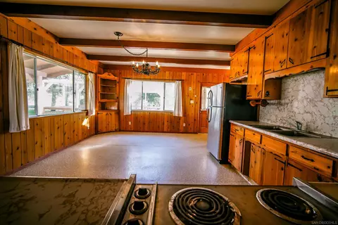Kitchen - 2570 Live Oaks Trl, Boulevard, CA 91905 photo 2 of 5