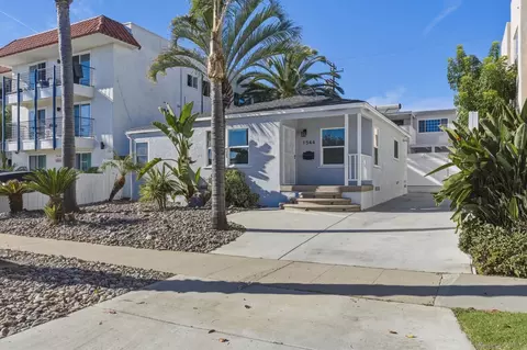 1544 Chalcedony St, San Diego, CA 92109