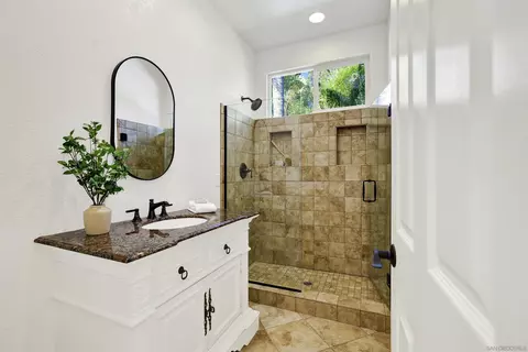 Bath - 7073 Surfbird Cir, Carlsbad, CA 92011 photo 5 of 7
