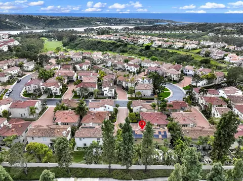 View/Area - 7073 Surfbird Cir, Carlsbad, CA 92011 photo 5 of 6