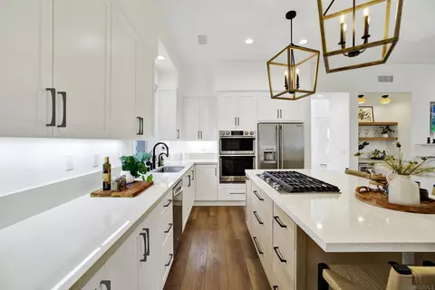 Kitchen - 7073 Surfbird Cir, Carlsbad, CA 92011 photo 7 of 9