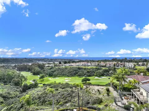 View/Area - 7073 Surfbird Cir, Carlsbad, CA 92011 photo 4 of 6