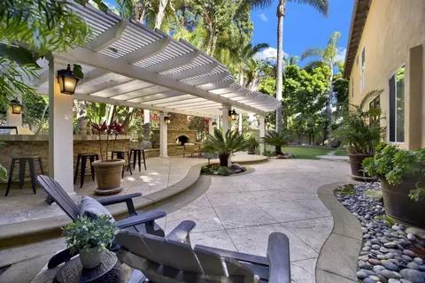 Exterior - 7073 Surfbird Cir, Carlsbad, CA 92011 photo 3 of 9