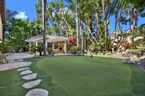 Exterior - 7073 Surfbird Cir, Carlsbad, CA 92011 photo 4 of 9