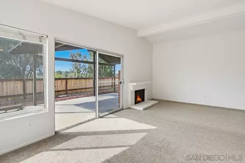 Living - 321 Skyridge Ln, Escondido, CA 92026 photo 4 of 4