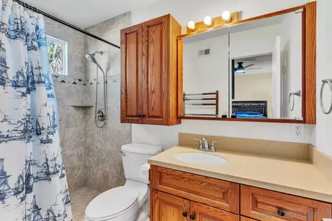 Bath - 10143 Maple Tree Rd, Santee, CA 92071 photo 1 of 2