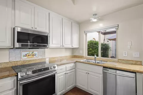 Kitchen - 17415 Port Marnock Dr, Poway, CA 92064 photo 1 of 4