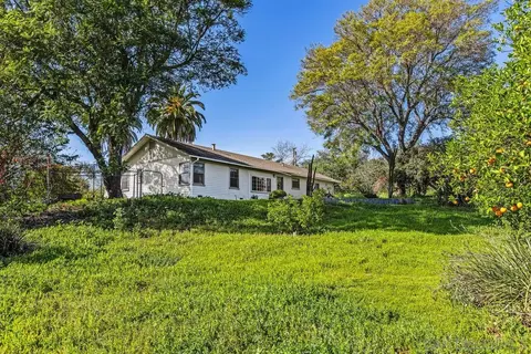 Exterior - 1890 Calmin Dr, Fallbrook, CA 92028 photo 10 of 11