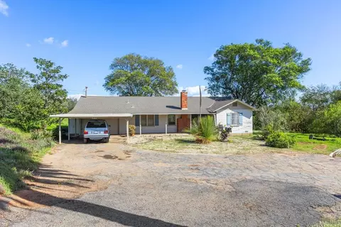 Exterior - 1890 Calmin Dr, Fallbrook, CA 92028 photo 1 of 11