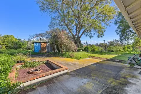Exterior - 1890 Calmin Dr, Fallbrook, CA 92028 photo 5 of 11