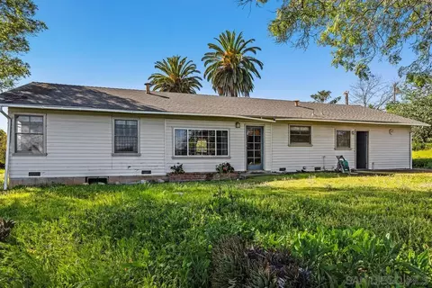 Exterior - 1890 Calmin Dr, Fallbrook, CA 92028 photo 7 of 11